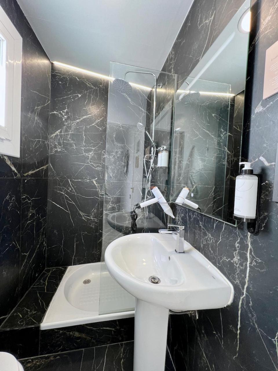 Aldara Sitges Hotel Ngoại thất bức ảnh